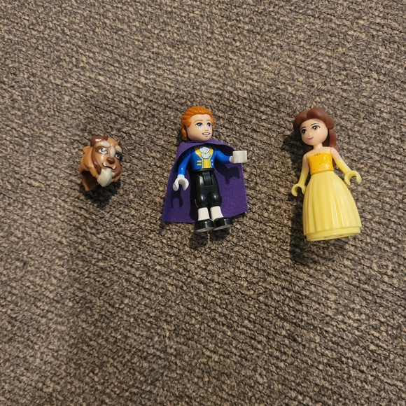 Lego Disney Belle's Enchanted Castle, 41067, ages 6-12,374 pieces no book or box - Picture 5 of 6